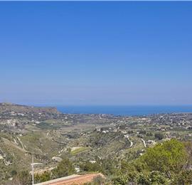 2 bedroom villa with pool, Castellammare del Golfo, sleeps 4